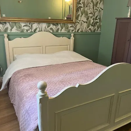 La Petite Maison De Valentin Holiday home